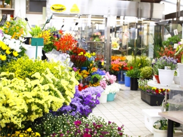 「いなば生花店」　（石川県金沢市）の花屋店舗写真2